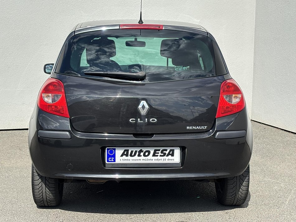 Renault Clio 1.2 16V 