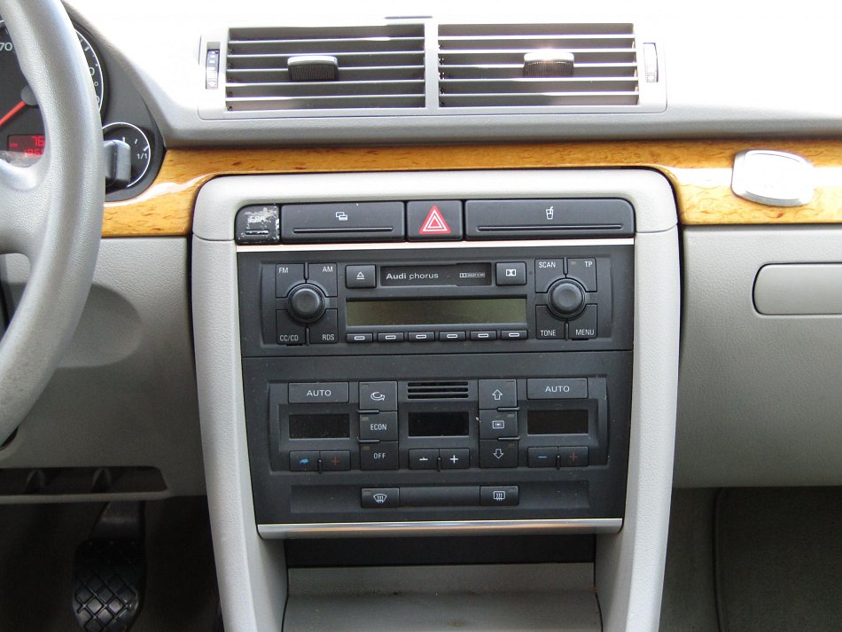 Audi A4 1.6MPI 