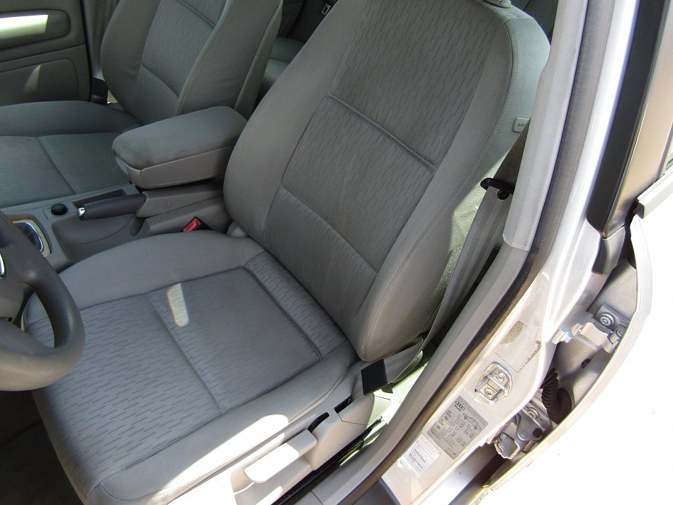 Audi A4 1.6MPI 