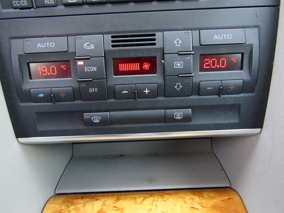 Audi A4 1.6MPI 