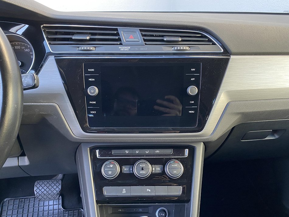 Volkswagen Touran 2.0 TDi Business