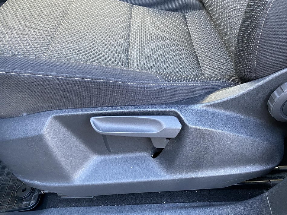 Volkswagen Touran 2.0 TDi Business