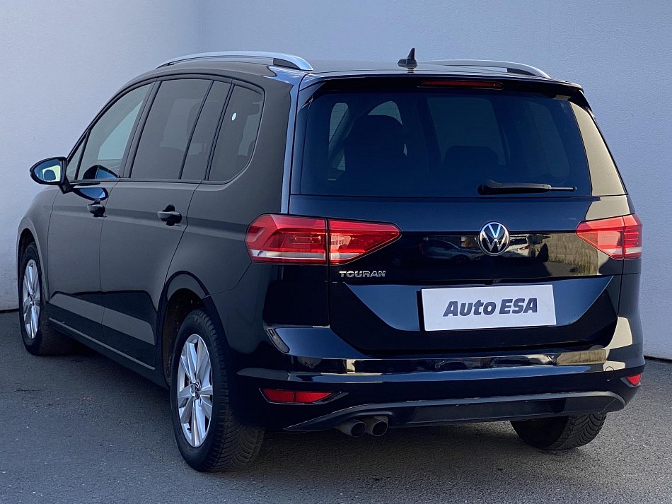 Volkswagen Touran 2.0 TDi Business
