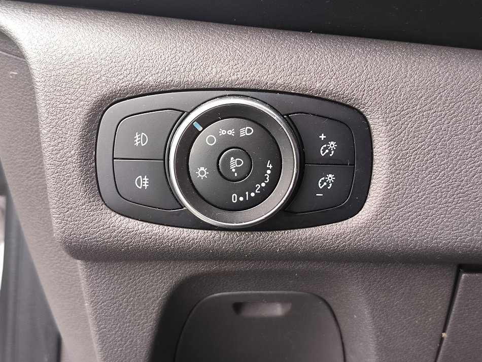 Ford Transit Custom 2.0TDCi  L1H2 9míst