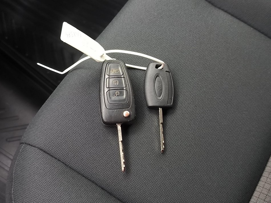 Ford Transit Custom 2.0TDCi  L1H2 9míst