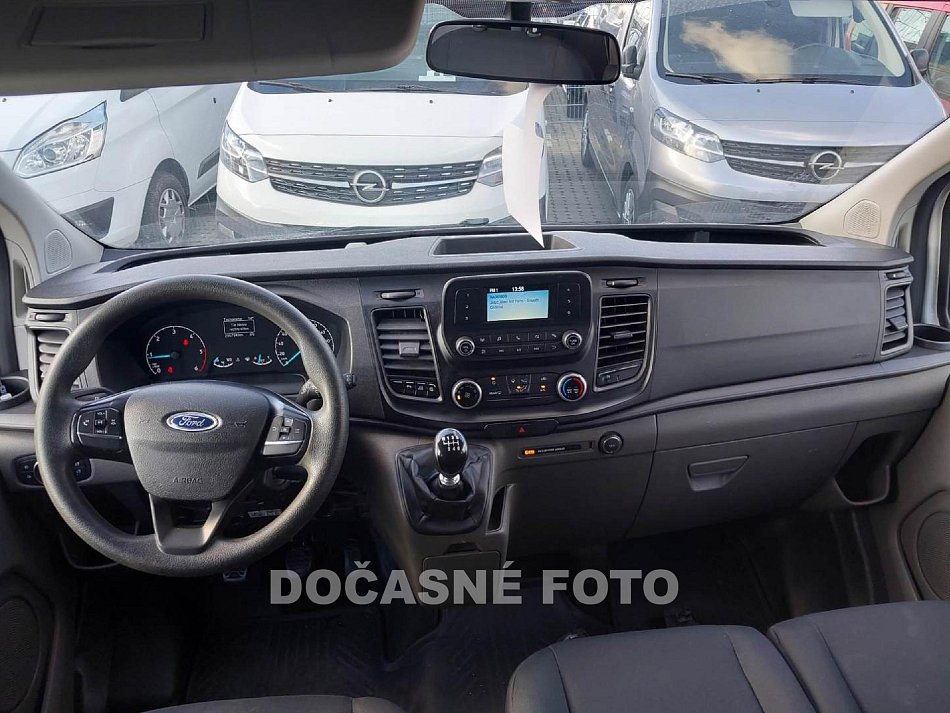 Ford Transit Custom 2.0TDCi  L1H2 9míst
