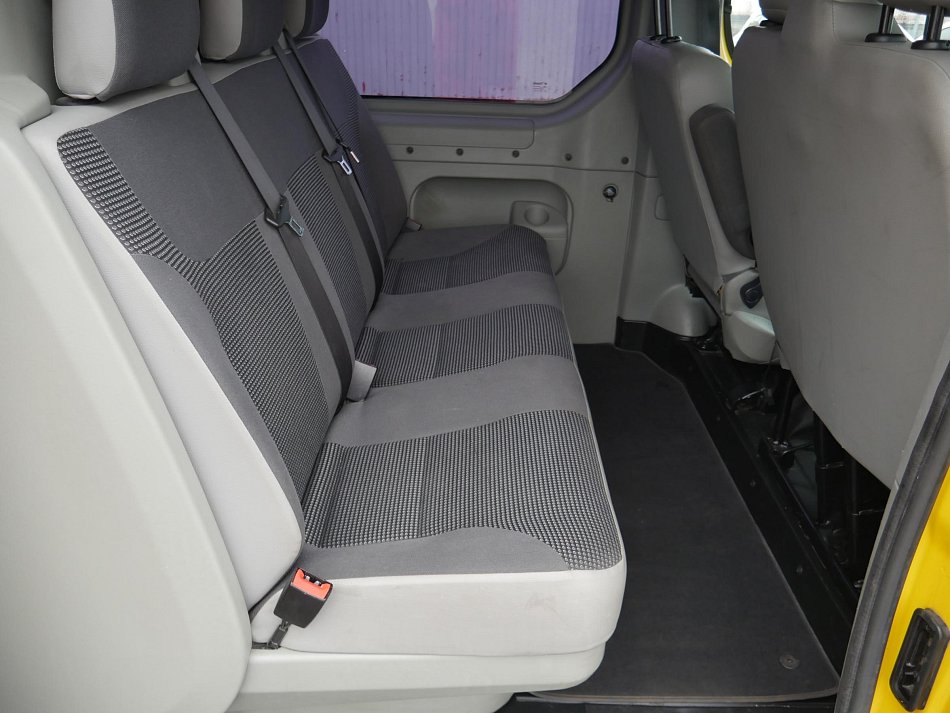 Opel Vivaro 2.0dCi  L2 6míst