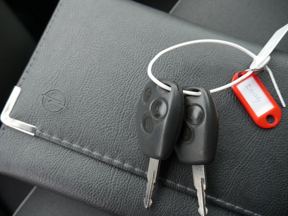 Opel Vivaro 2.0dCi  L2 6míst