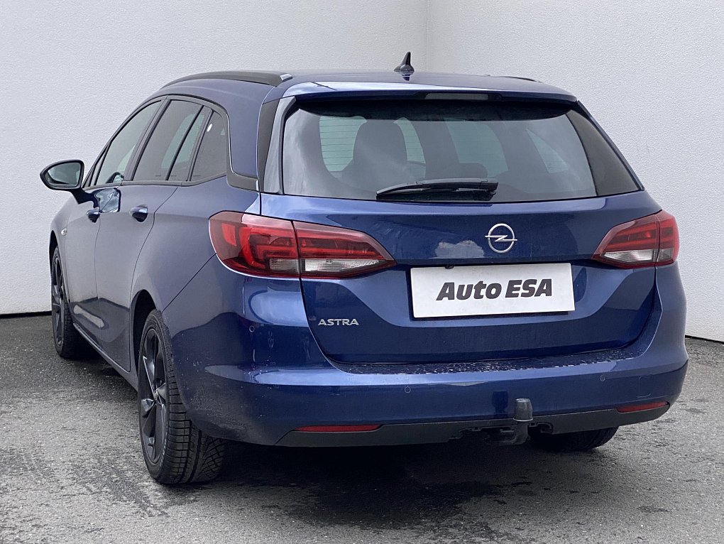 Opel Astra 1.5 CDTi 