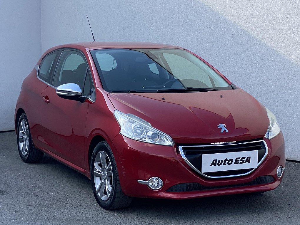 Peugeot 208 1.2 VTi Allure