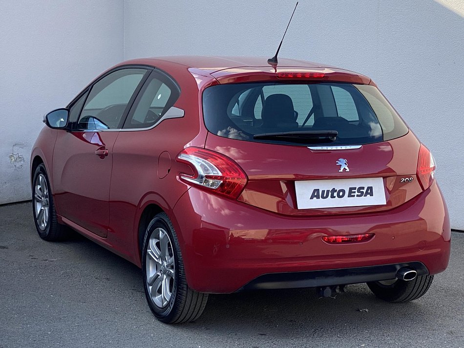 Peugeot 208 1.2 VTi Allure