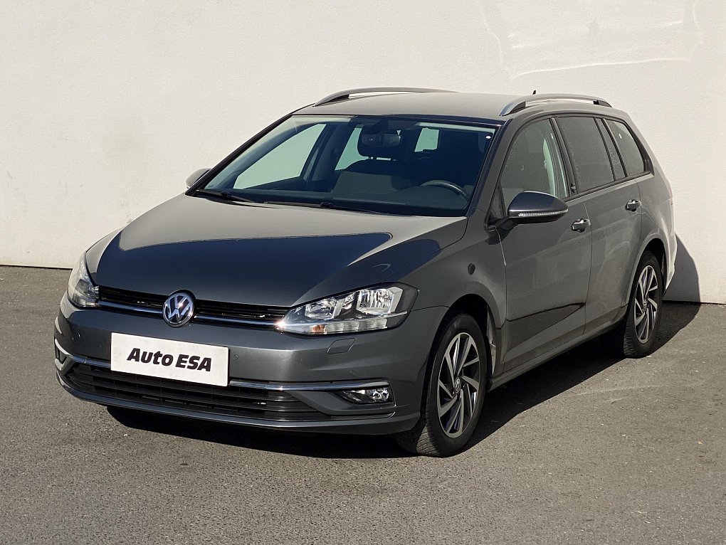 Volkswagen Golf 1.0 TSi Sound