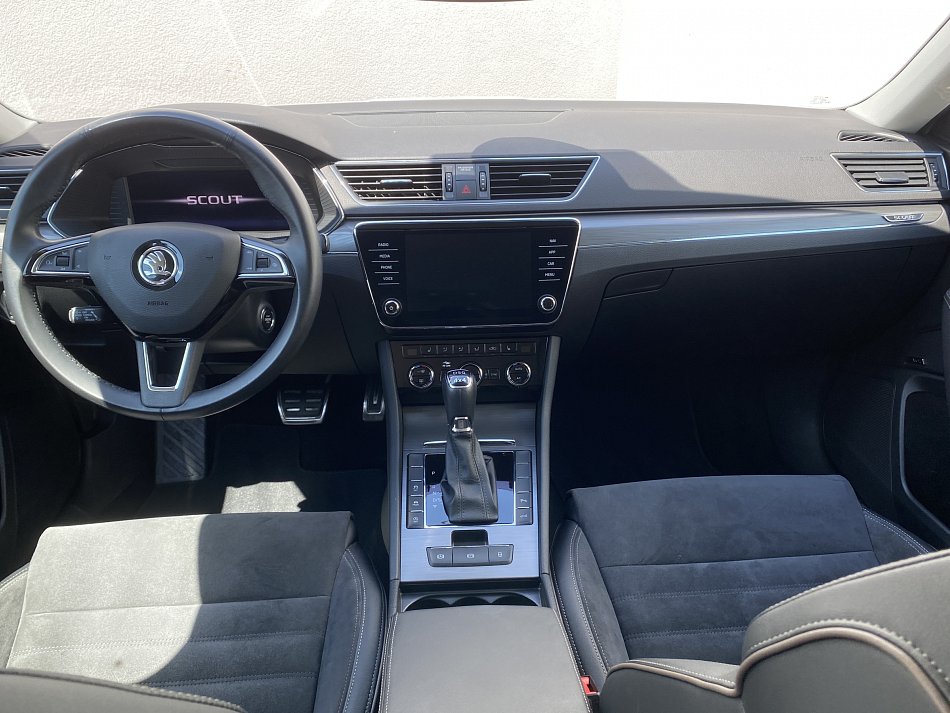 Škoda Superb III 2.0 TDi Scout 4x4