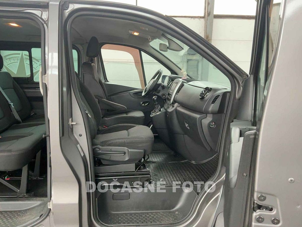 Opel Vivaro 1.6CDTi  8míst
