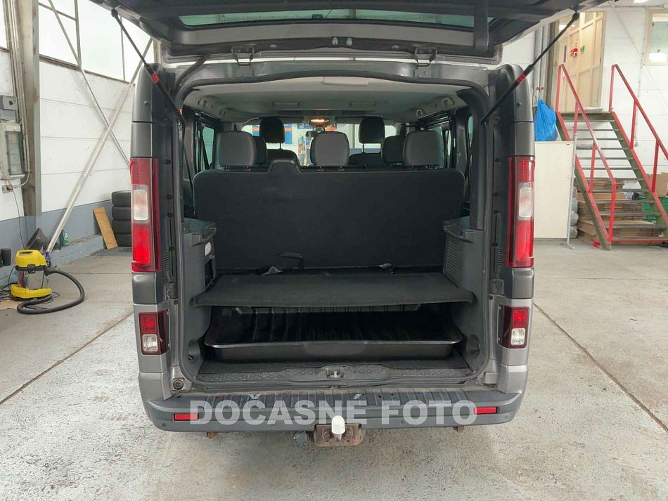 Opel Vivaro 1.6CDTi  8míst