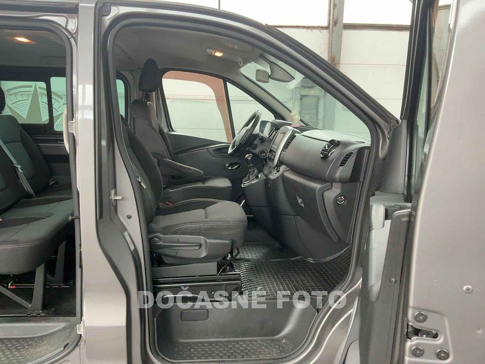 Opel Vivaro 1.6CDTi  8míst