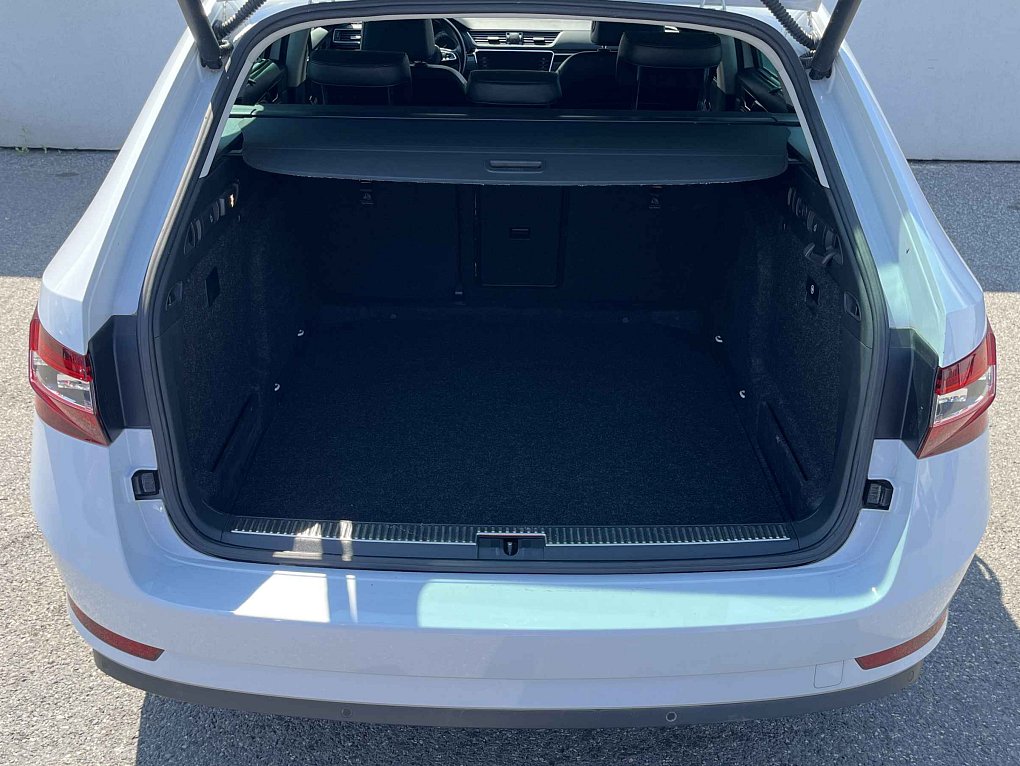 Škoda Superb III 2.0 TDi L&K