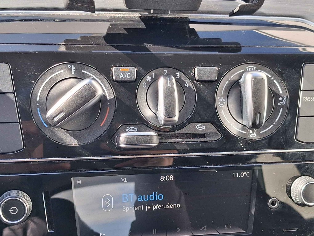 Volkswagen Up! 1.0 MPi Sound