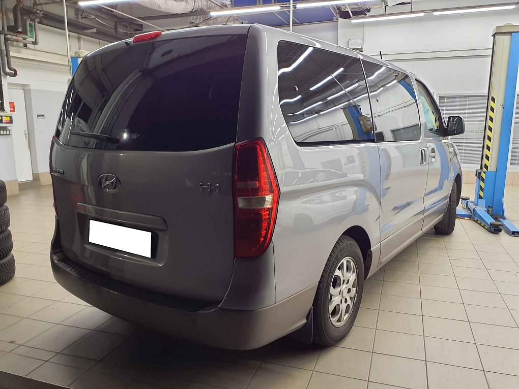 Hyundai H 1 2.5CRDi  8míst