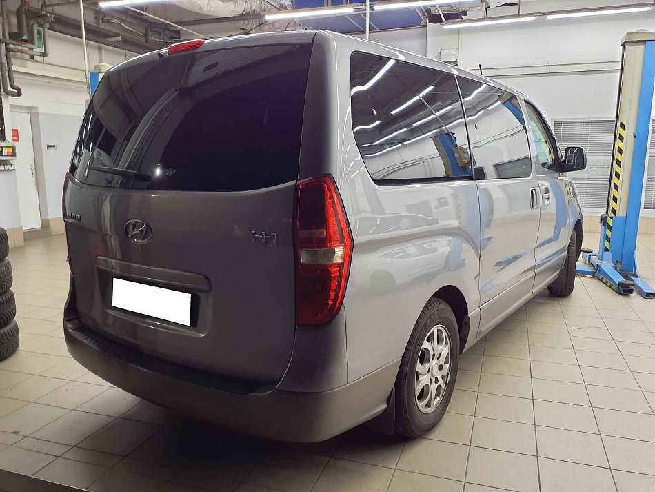 Hyundai H 1 2.5CRDi  8míst