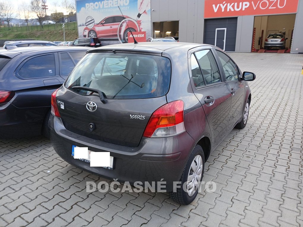 Toyota Yaris 1.0 VVT 