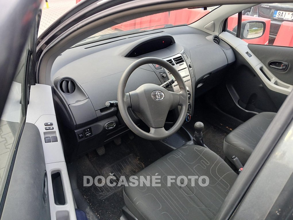 Toyota Yaris 1.0 VVT 