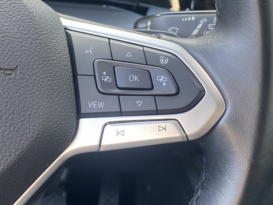 Volkswagen Golf 1.5 TSi 