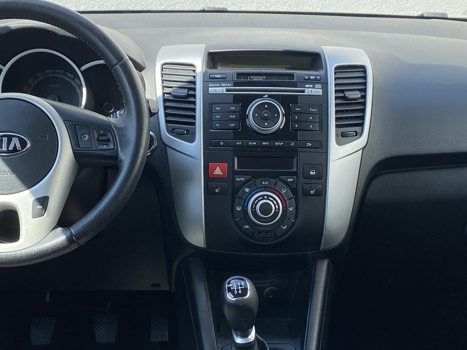 Kia Venga 1.4 CVVT 