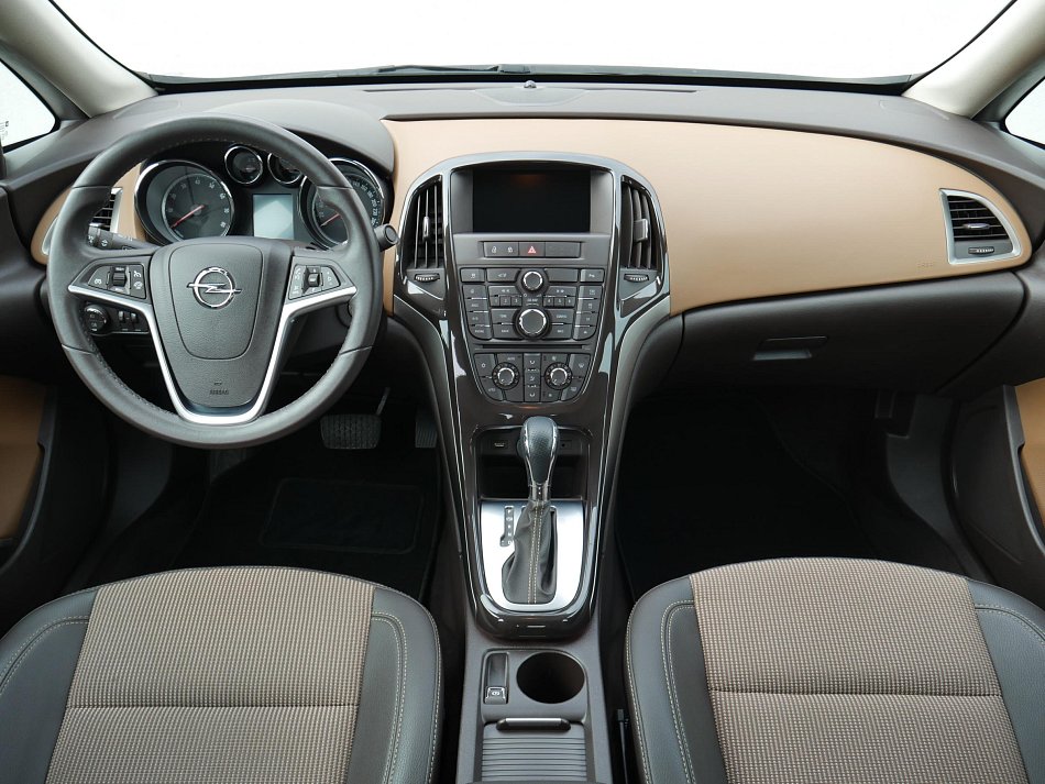 Opel Astra 1.6T 