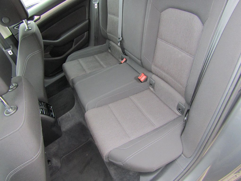 Volkswagen Passat 2.0 TDi 