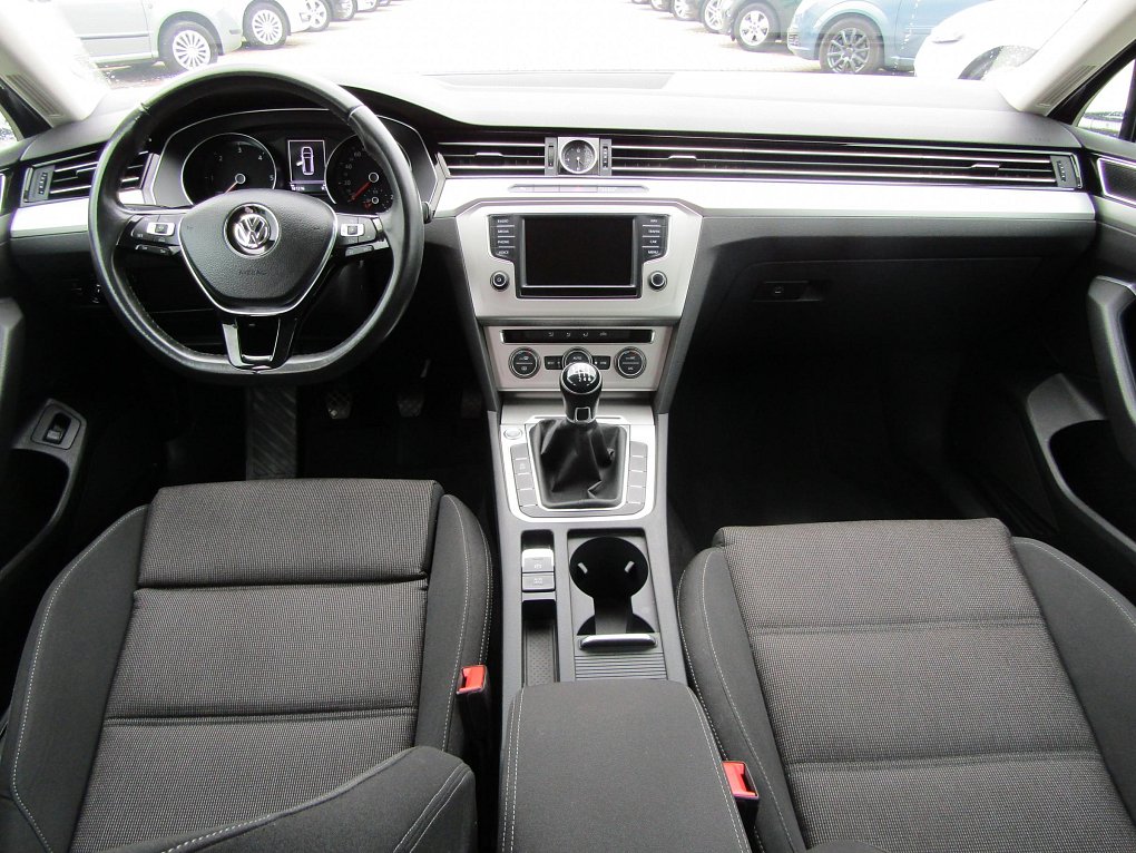 Volkswagen Passat 2.0 TDi 