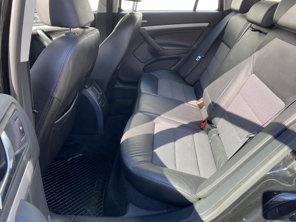 Škoda Octavia II 1.6 TDI Elegance