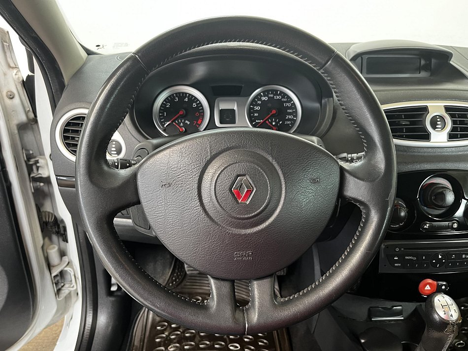 Renault Clio 1.2i 