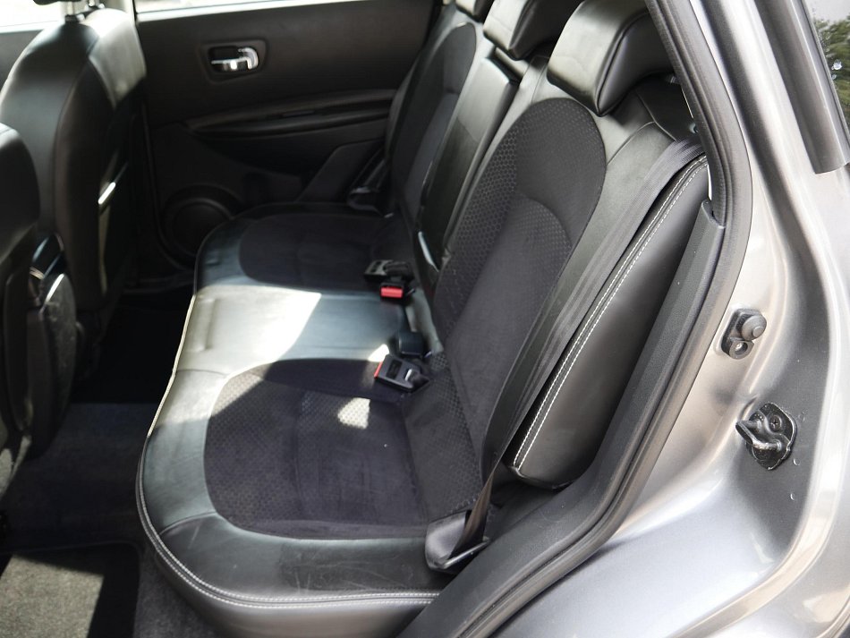 Nissan Qashqai 1.6 i 