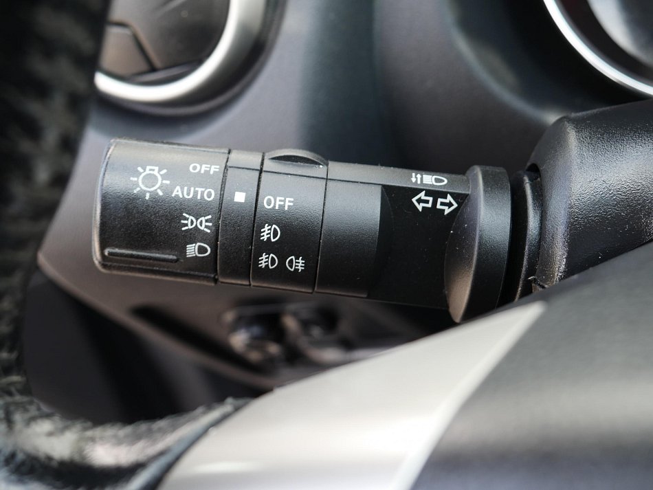 Nissan Qashqai 1.6 i 