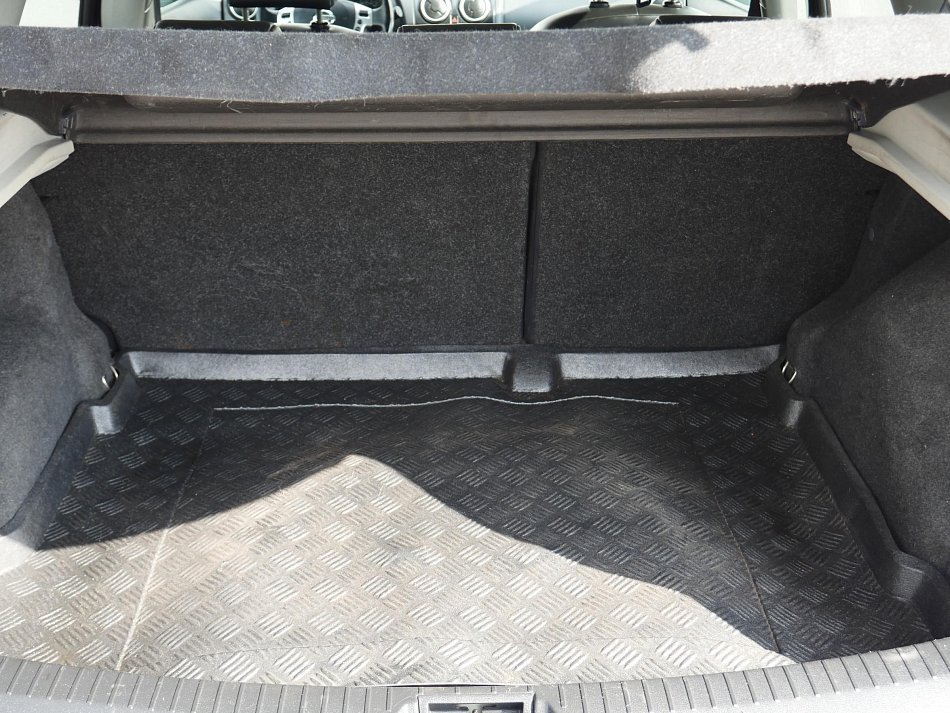 Nissan Qashqai 1.6 i 