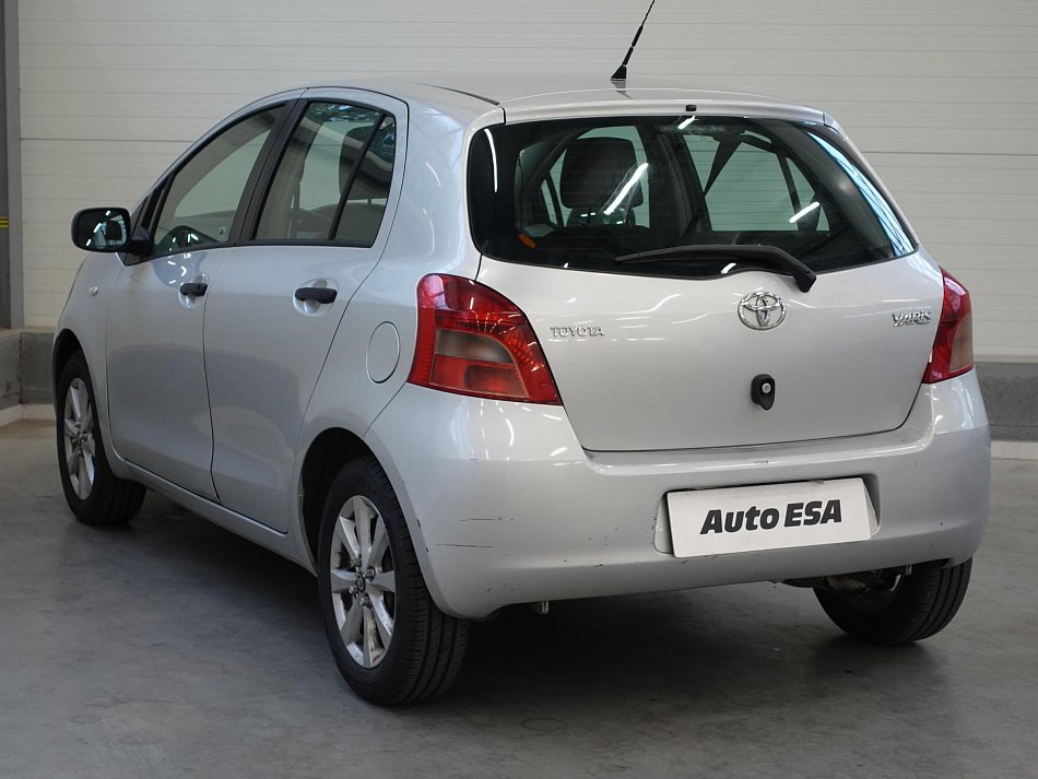 Toyota Yaris 1.1VVT-i 