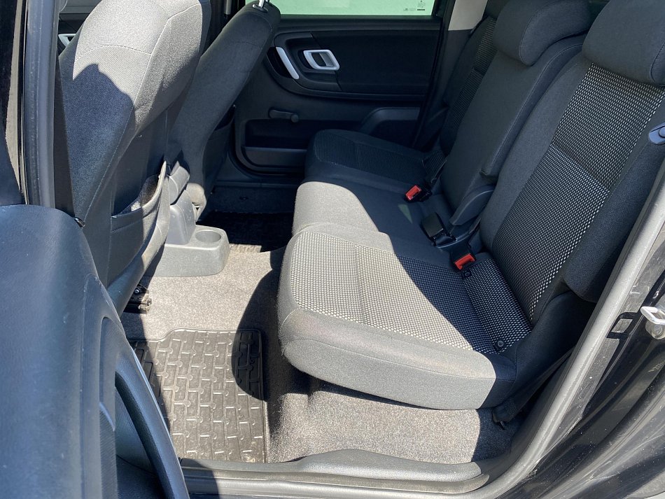 Škoda Roomster 1.6 16V Scout
