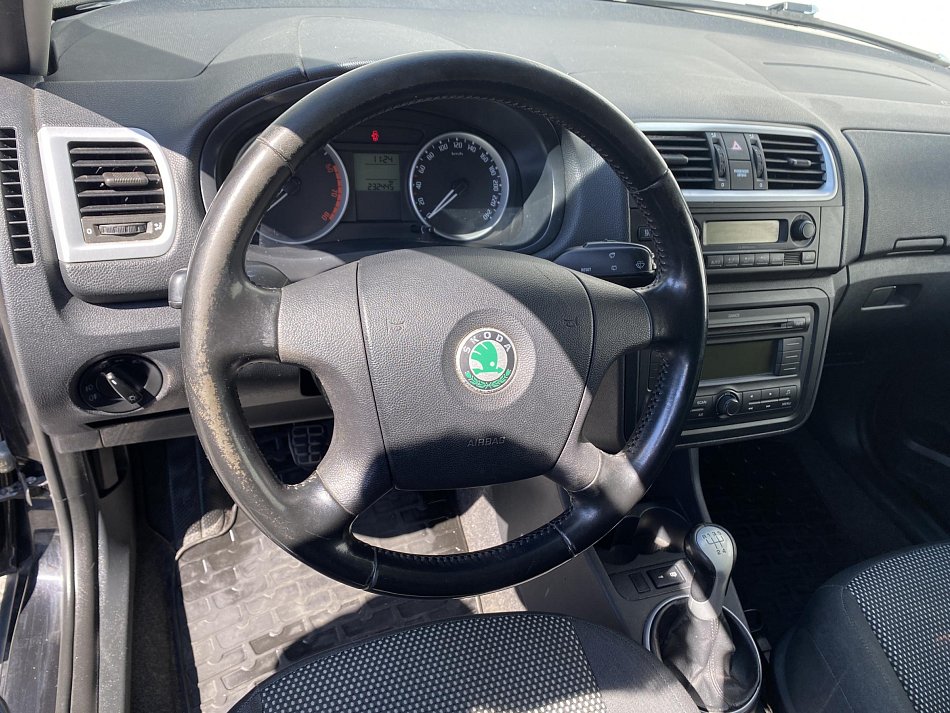 Škoda Roomster 1.6 16V Scout