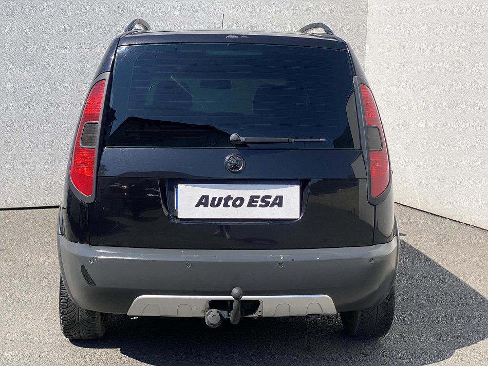 Škoda Roomster 1.6 16V Scout