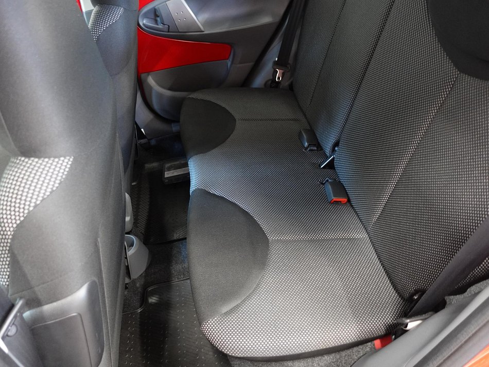 Toyota Aygo 1.0i 
