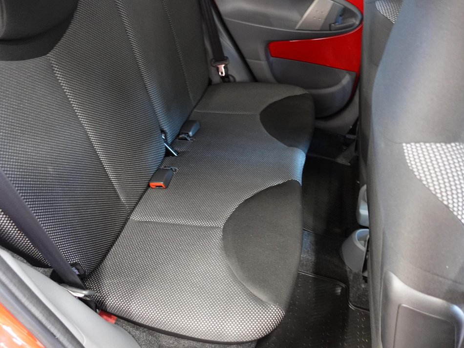 Toyota Aygo 1.0i 
