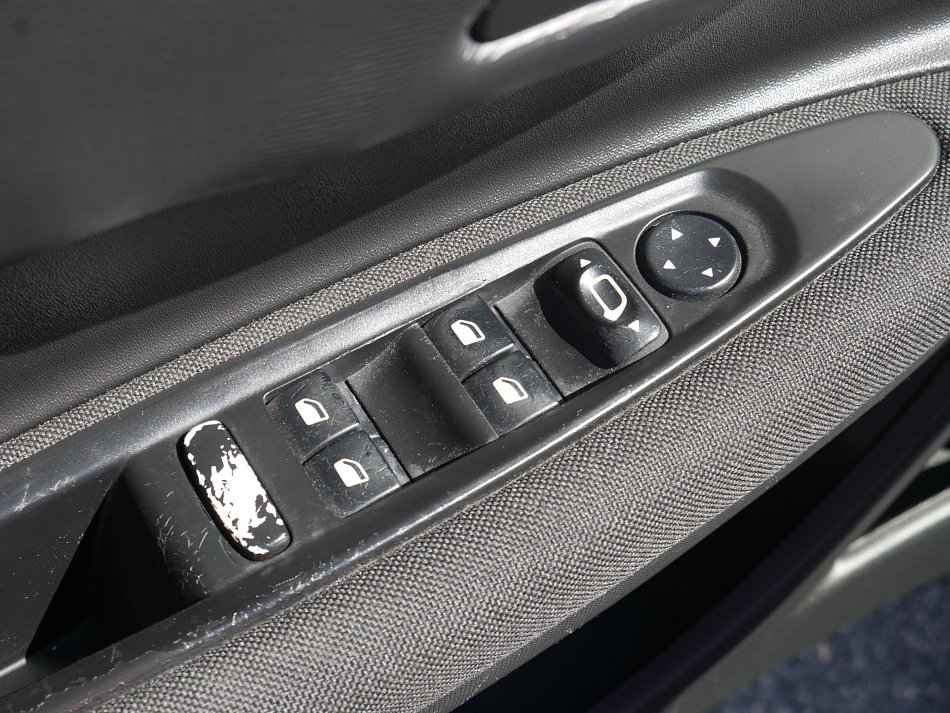 Citroën C4 1.6 i 