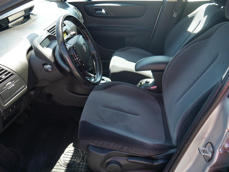 Citroën C4 1.6 i 