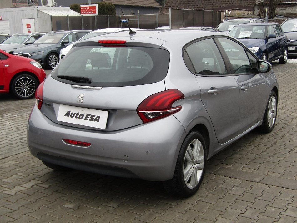 Peugeot 208 1.2PT Active