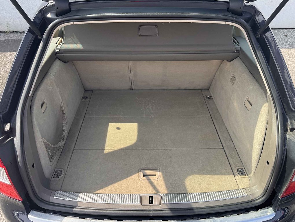 Audi A4 2.0i 