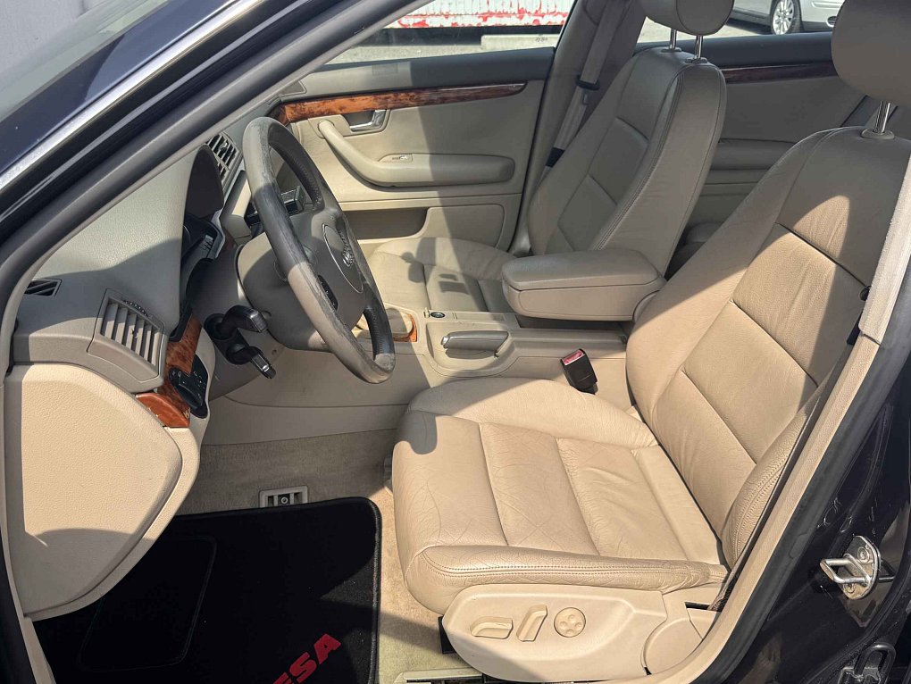 Audi A4 2.0i 