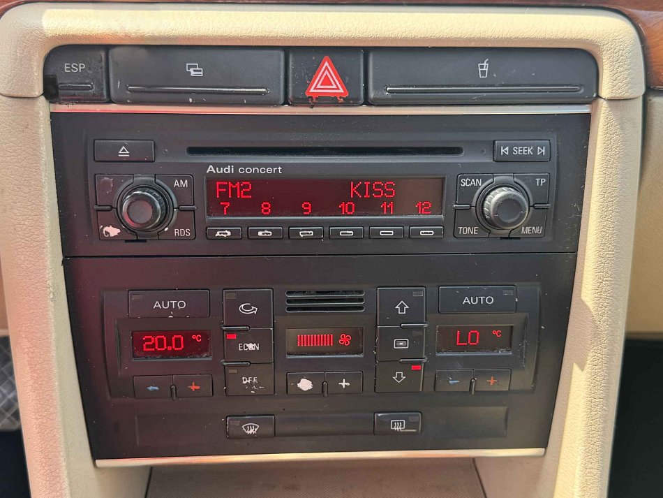 Audi A4 2.0i 