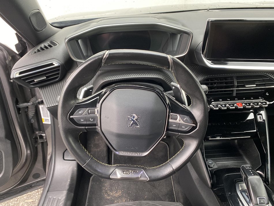 Peugeot 2008 1.2 PT GT