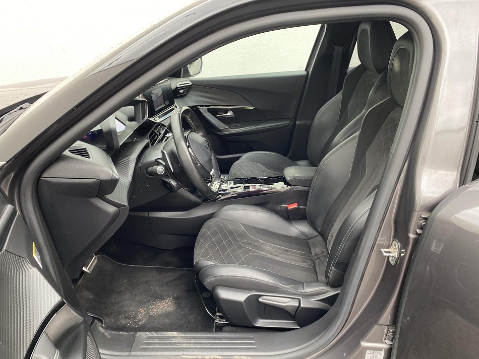 Peugeot 2008 1.2 PT GT
